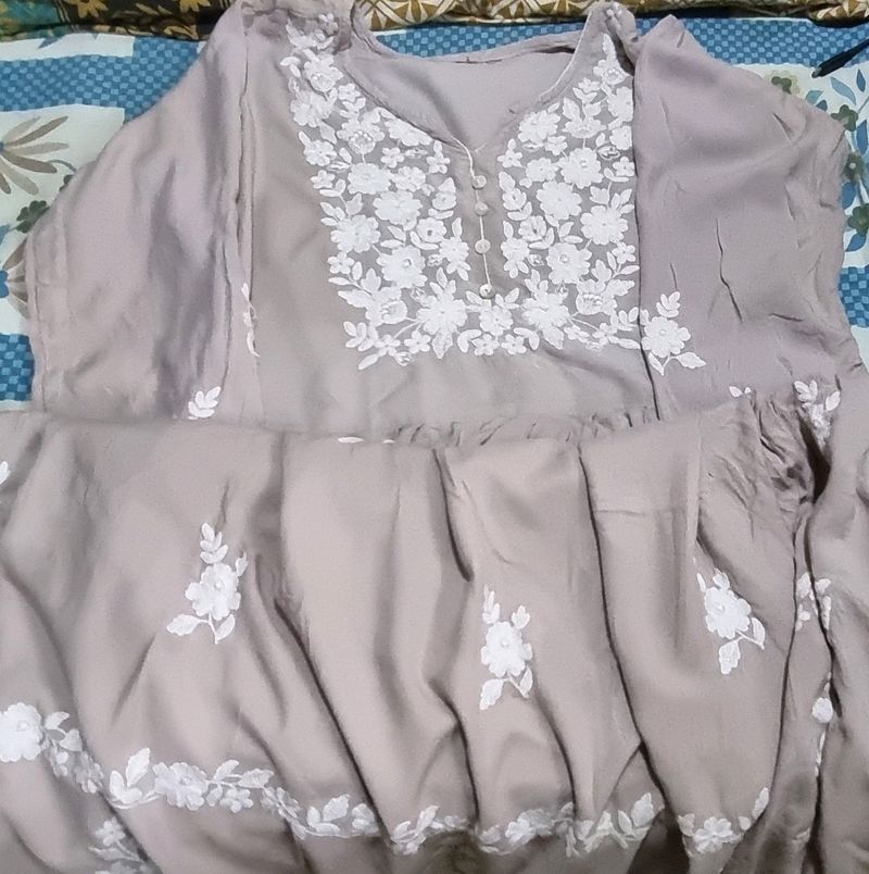 Lakhnawi Kurti