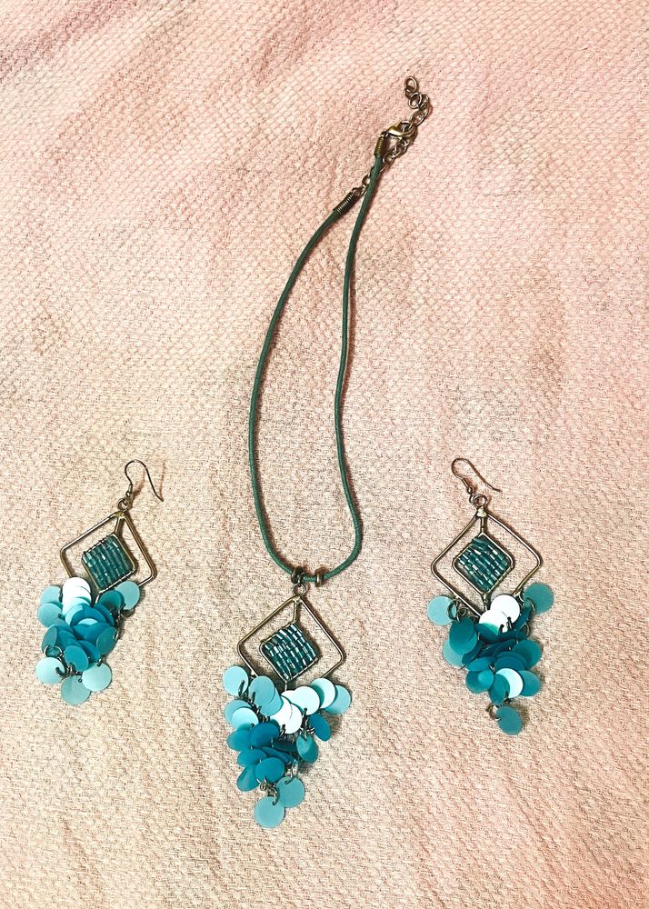 Light Blue Colour Necklace Set With Earrings