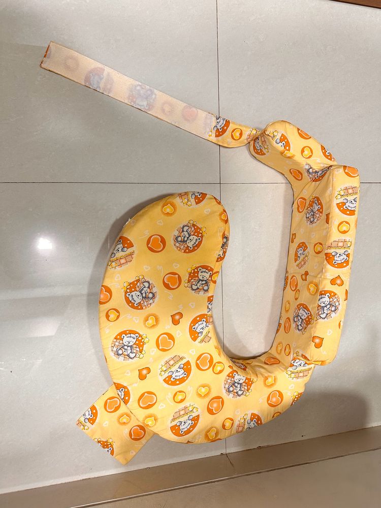 Babyhug Cotton Feeding Pillow