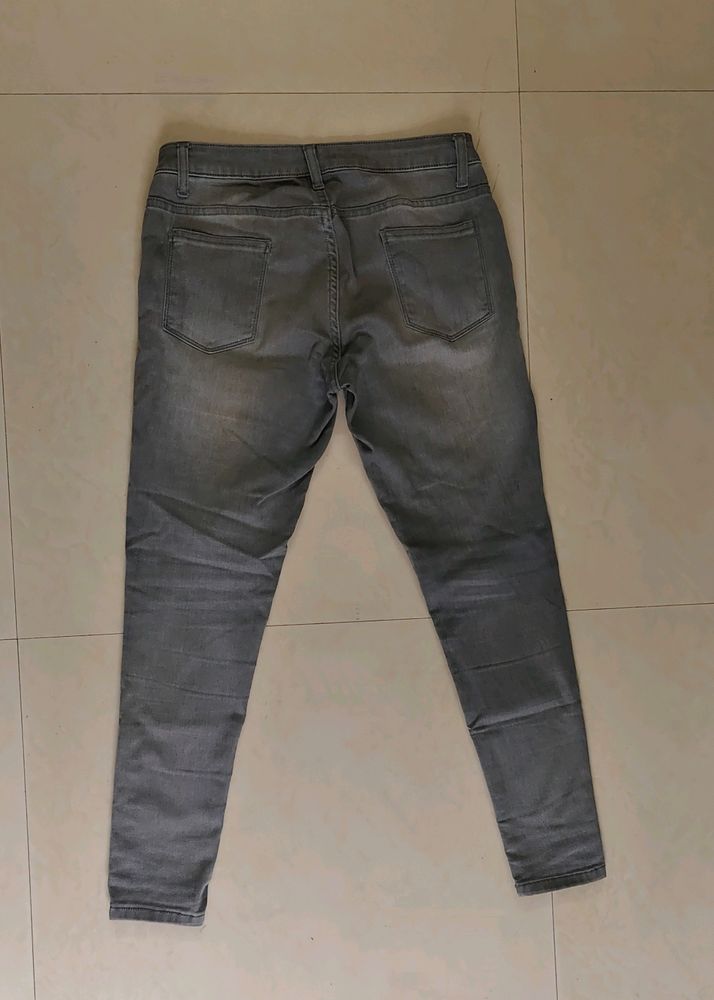 Grey Skinny Jeans - 30