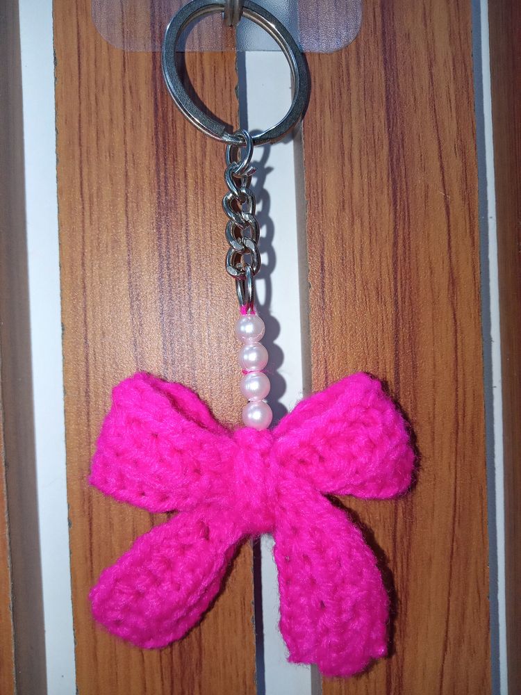 Hop Pink Pearl Bow Keychain🌷