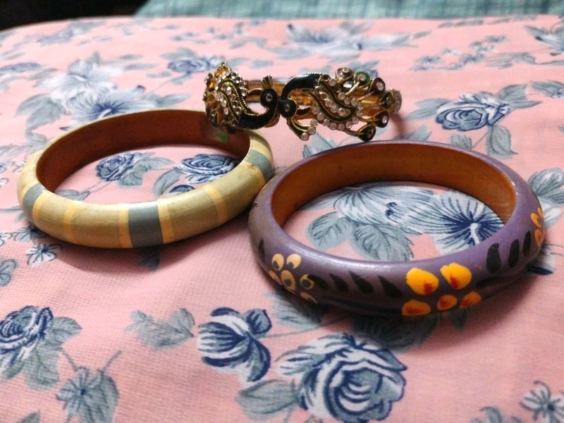 Bangles And Kada