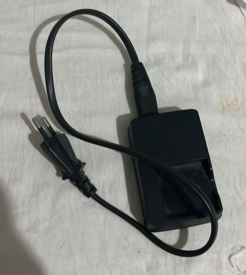 Sony Cybershot Camera Charger Like New Condition