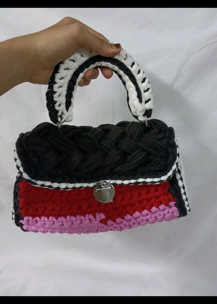 Crochet T-shirt Yarn Hand Bag