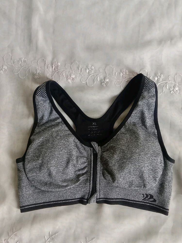 grey active wear