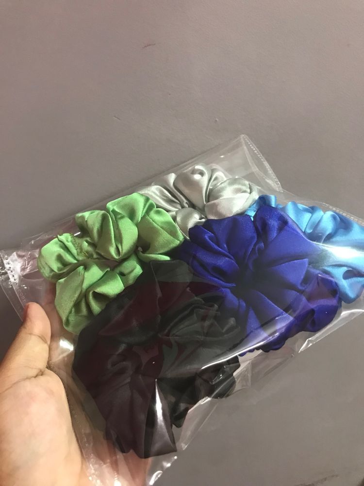 5 Satin Scrunchies