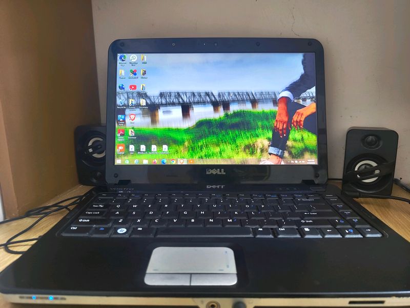 Dell Laptop With Dual Speakers And Charger