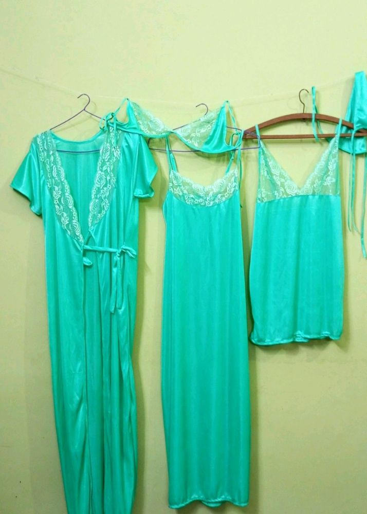 New/Unused Pack Of 4 Nighty Set