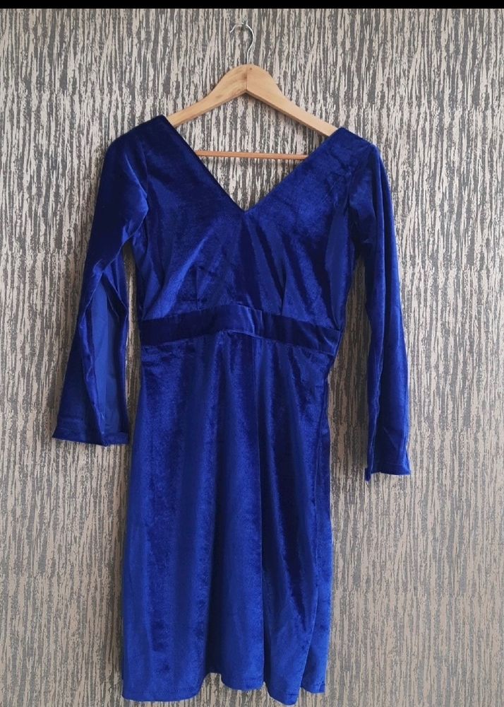 Blue Velvet Dress Bust 36 Length 35