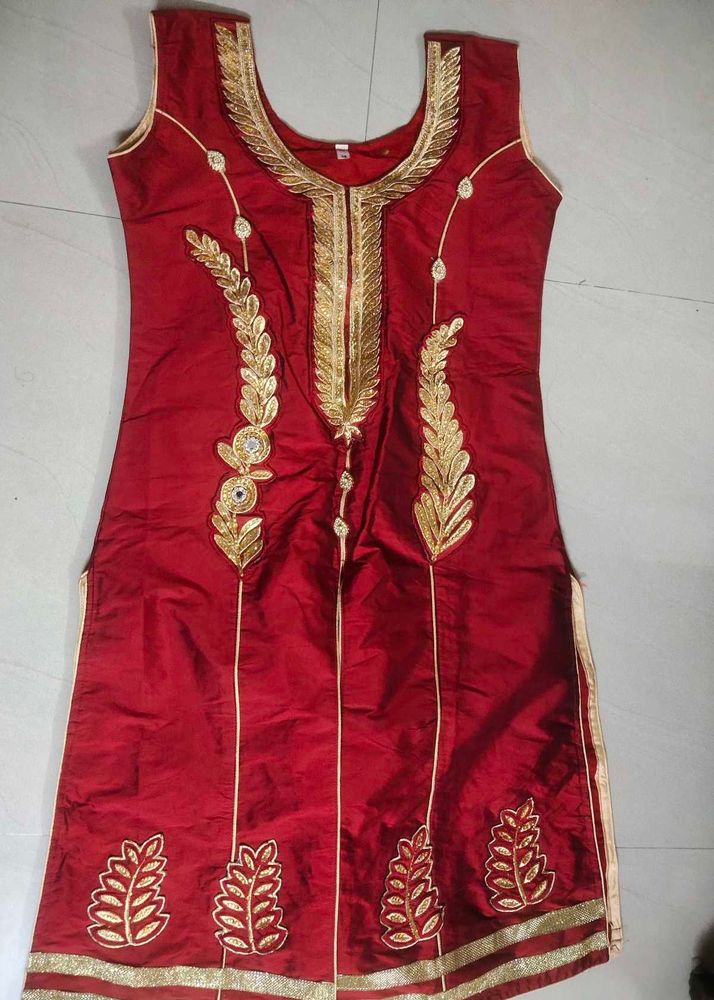 Embroidered Art Silk Kurta With Gold Work