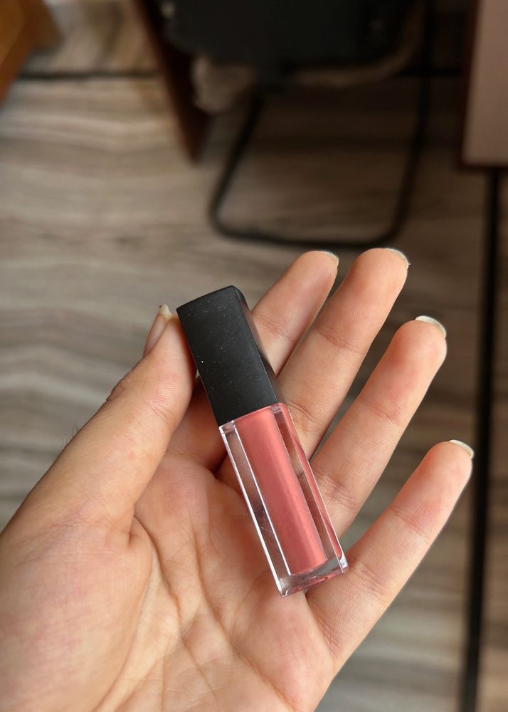 Natural Pink Lip Shade
