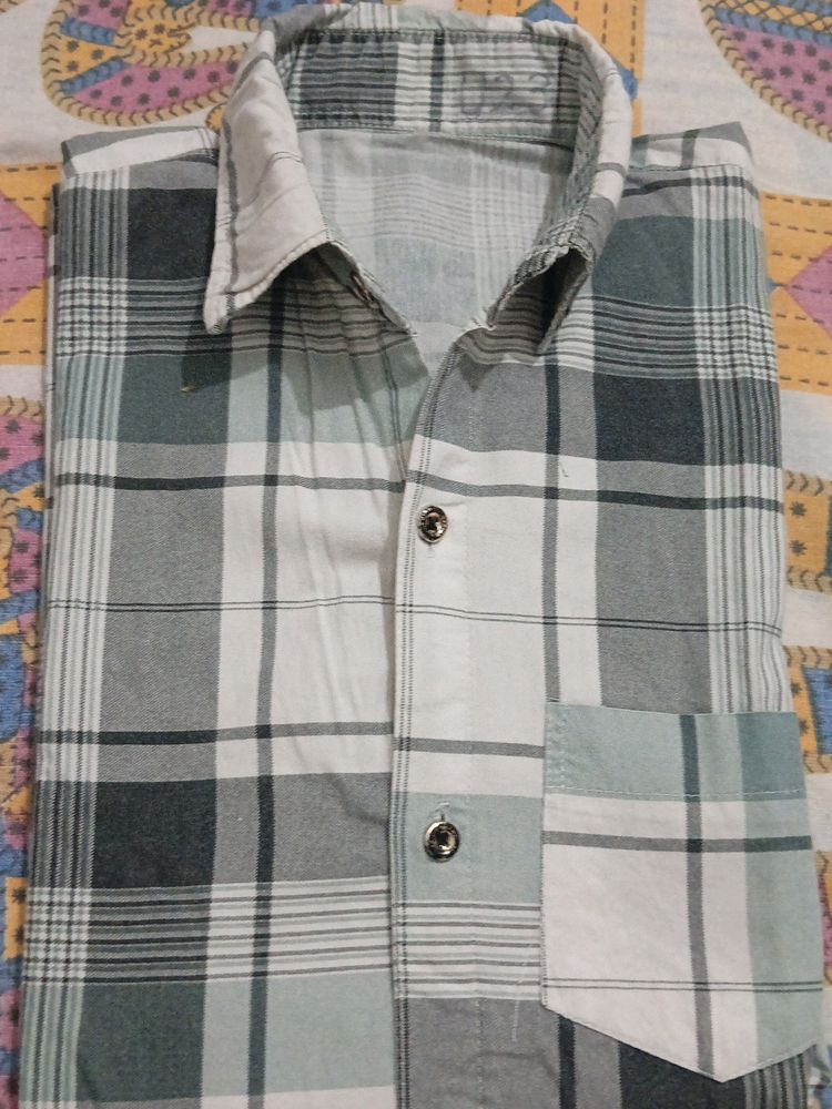 Green Shirt With Checked Design