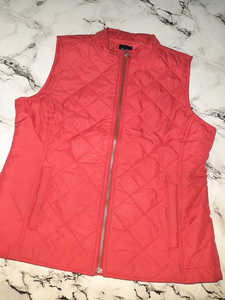 Sleeveless Quilt Jacket