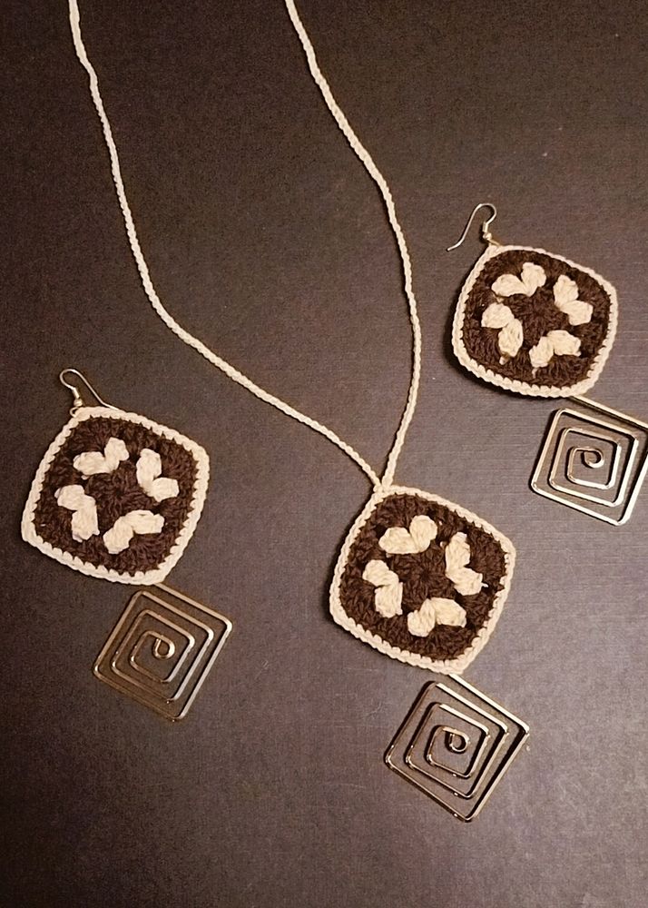 Crochet Jwellery Set.