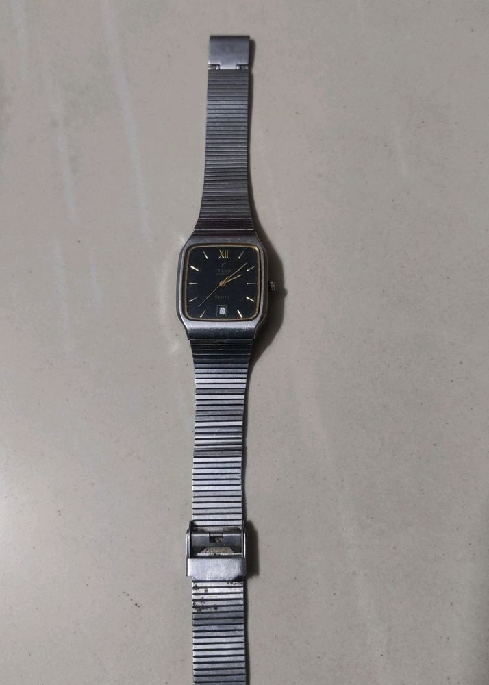 Titan Quartz Watch Not Working