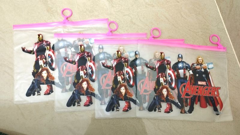Set of 4 New Avengers Silicon Pouch for Kids