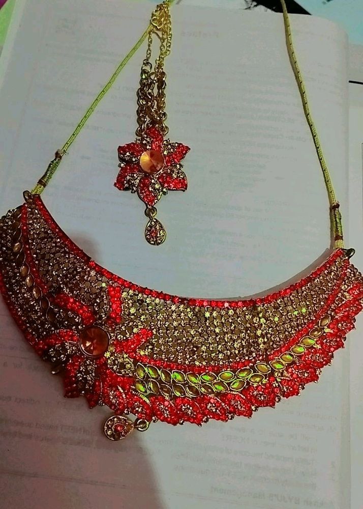 Necklace Plus Maangteeka