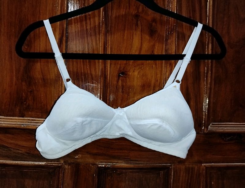 WHITE PADDED BRA