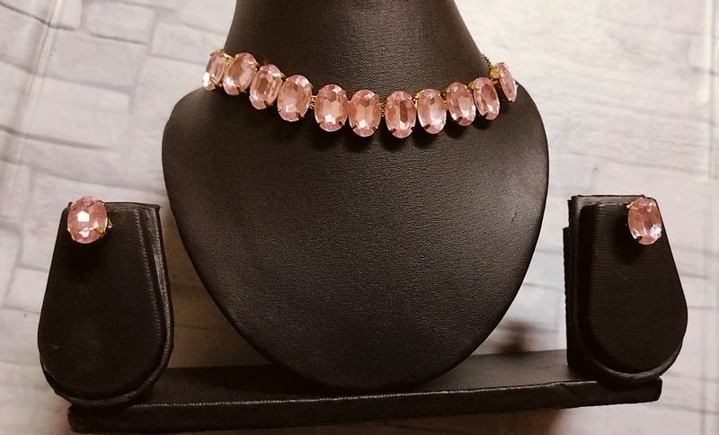 Choker With Earrings (Light Pink)