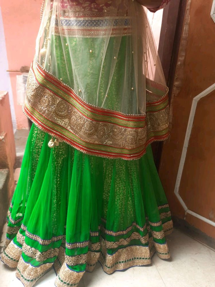 Lehnga Odhni