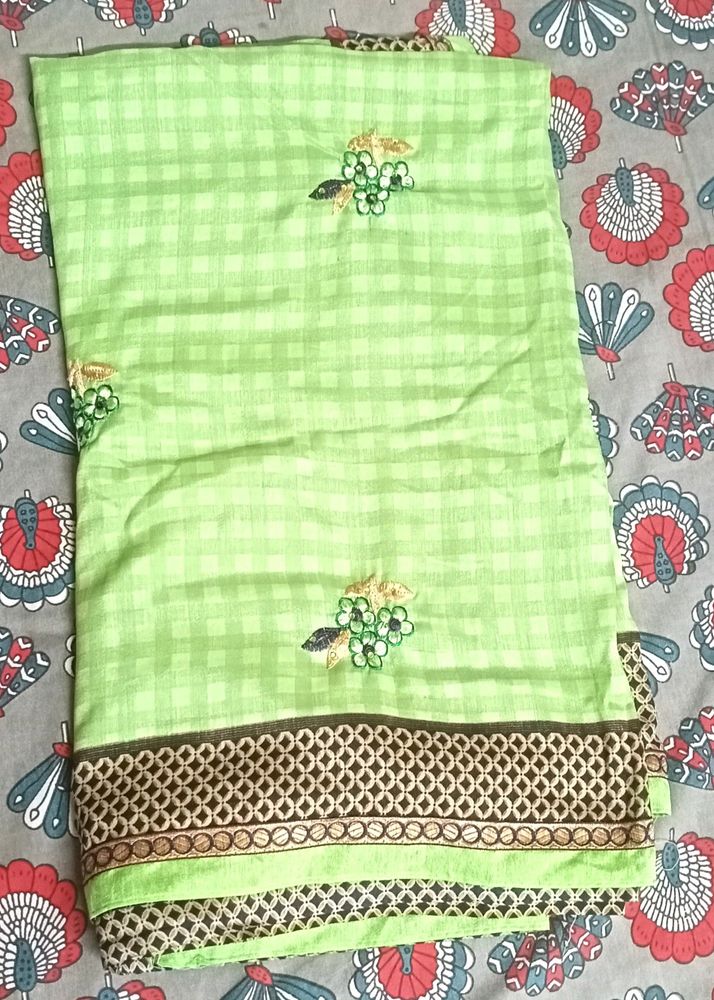 Green Printed Saree With Blouse