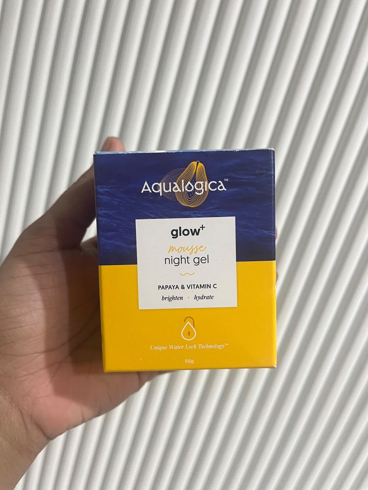 Aqualogica Glow+ Mousse Night Gel