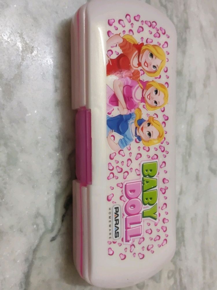 A Beautiful Nd Spacious Pencil Box For Girls