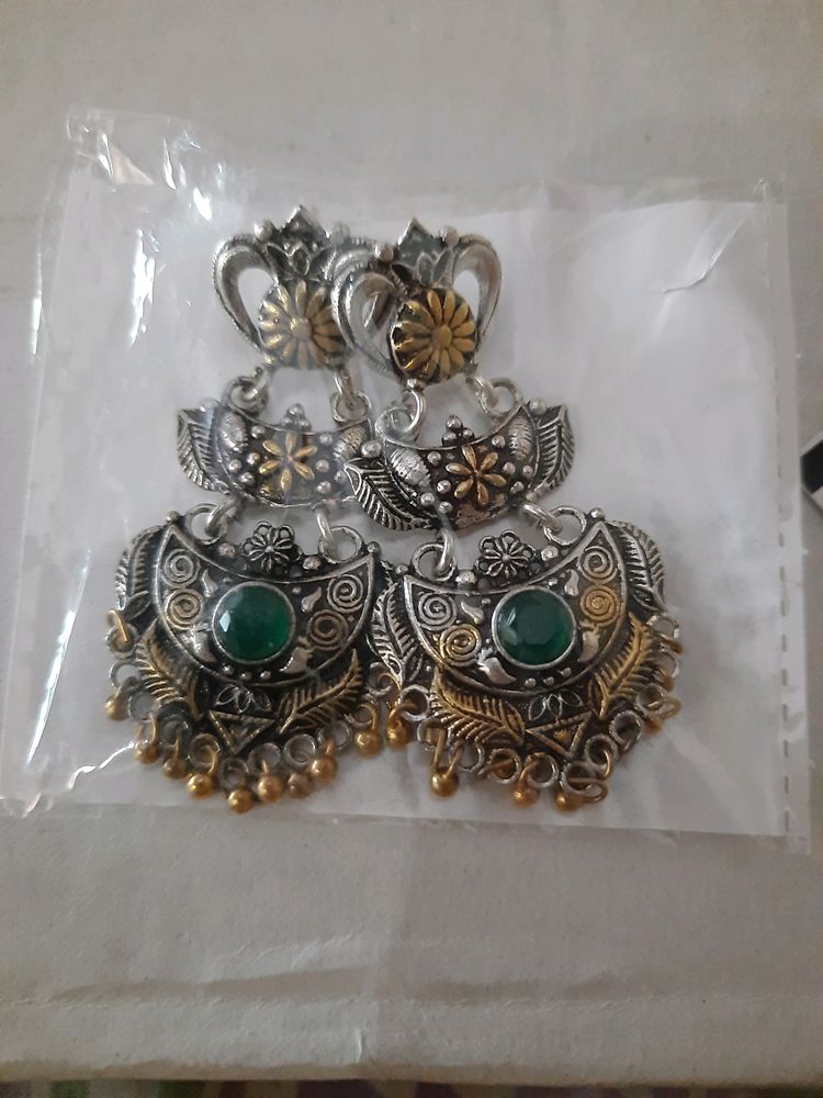 Silver Gold Toned Earrings🔸️🔸️