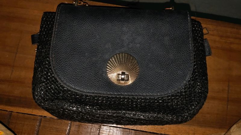 WOMEN SIDE BAG