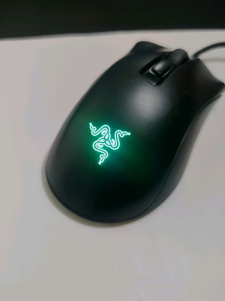 RAZER DEATHADDER MOUSE