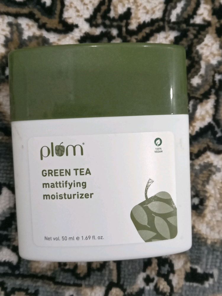 Plum Mattifying Moisturizer