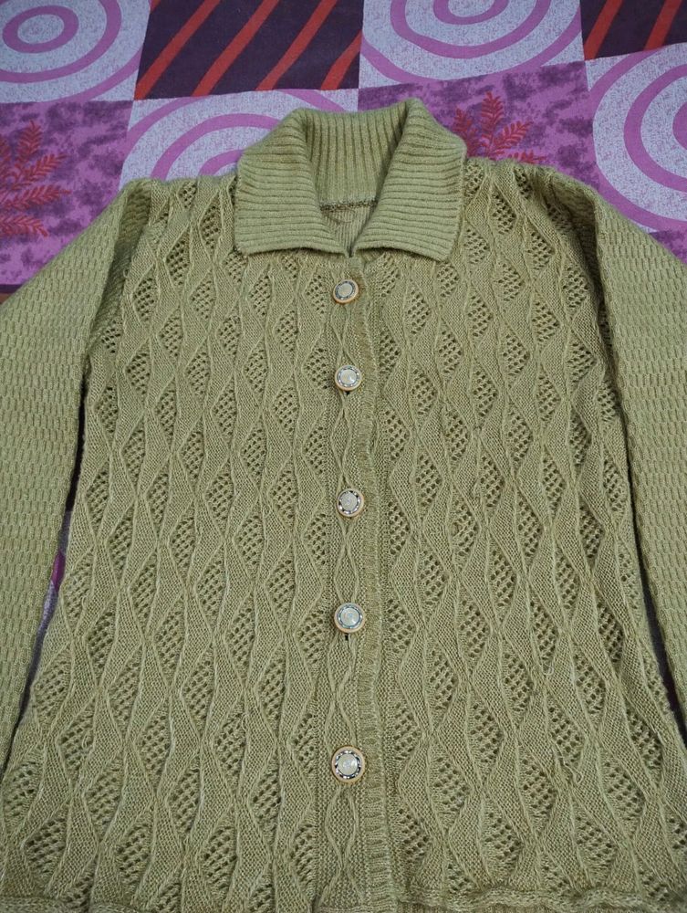 Women Woolen Jacket (Cardigan) Like New