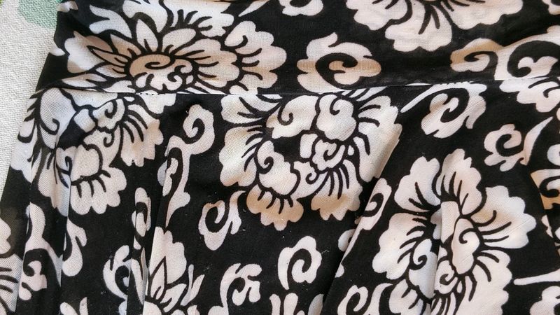 Black And White Printed Floral Skirt