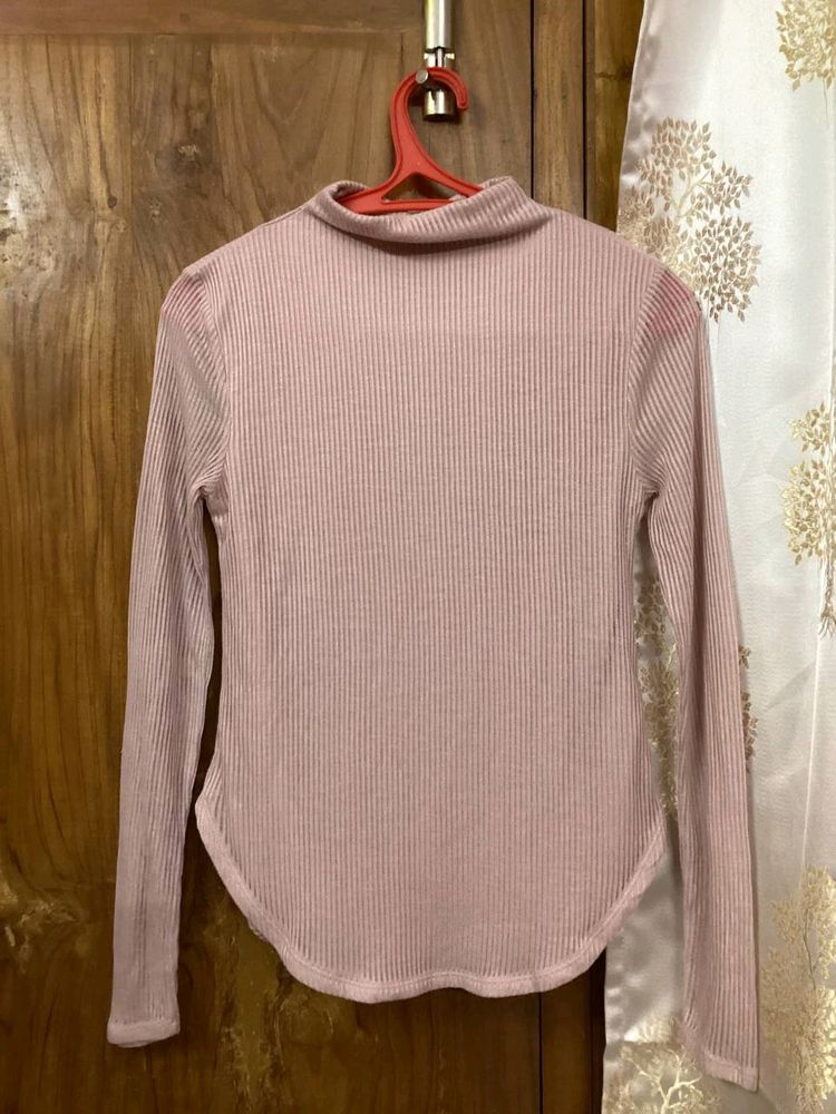 FOREVER21 rare pink turtleneck top