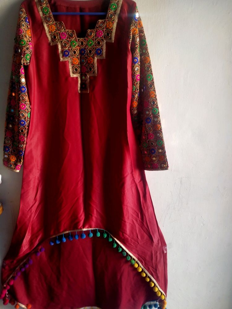 Pakistani Stailess Up And Down Kurti