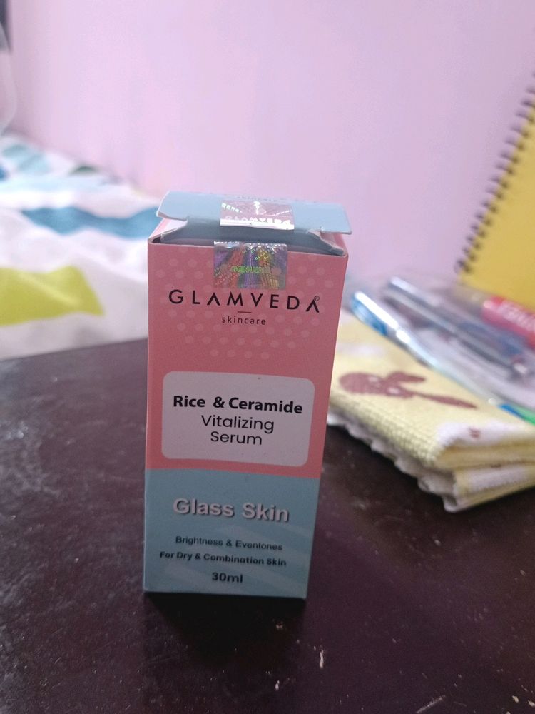 GLAMVEDA RICE AND CERAMIDE VITALIZING SERUM