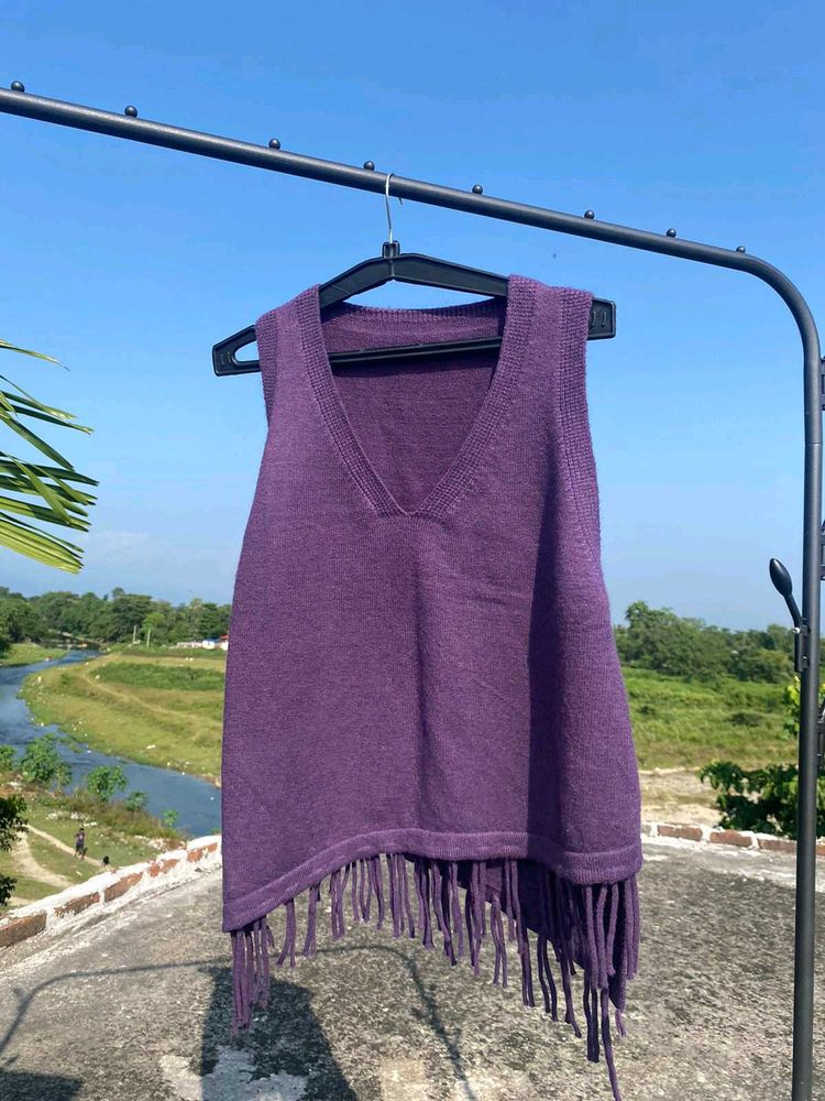 Purple half sweater with tassels