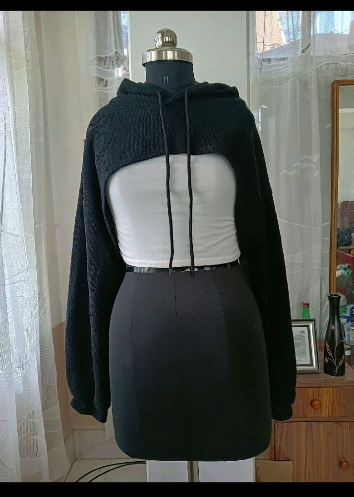 Crop Hooded Sweater ( Reserved)