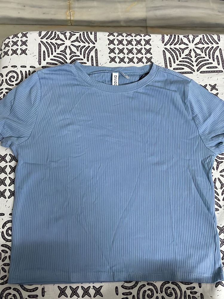 H&M Blue ribbed top