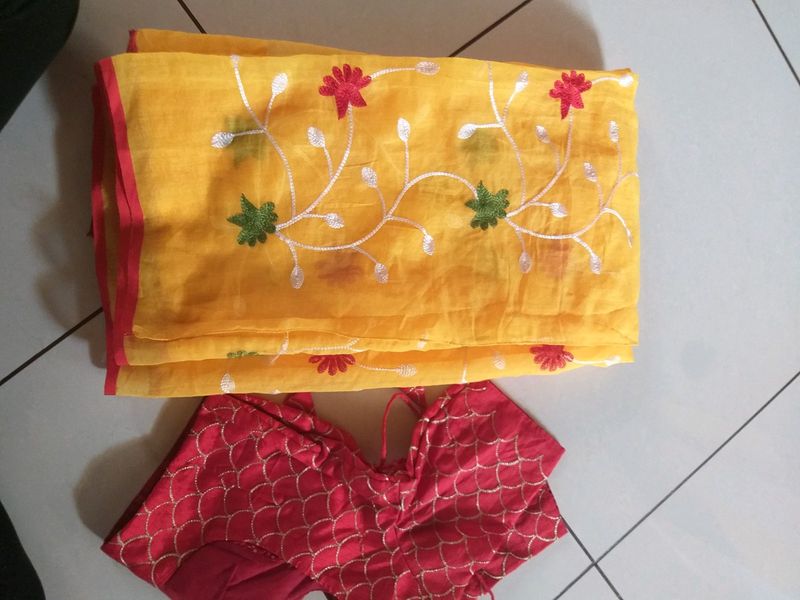 sadi with blouse,saree for haldi rasam