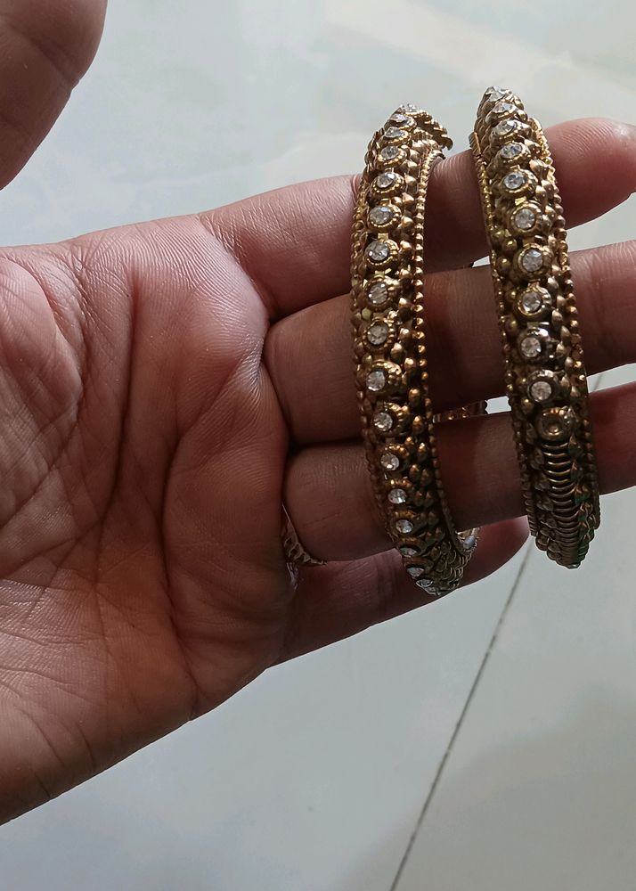 Antique Gold Flower Design Bangle