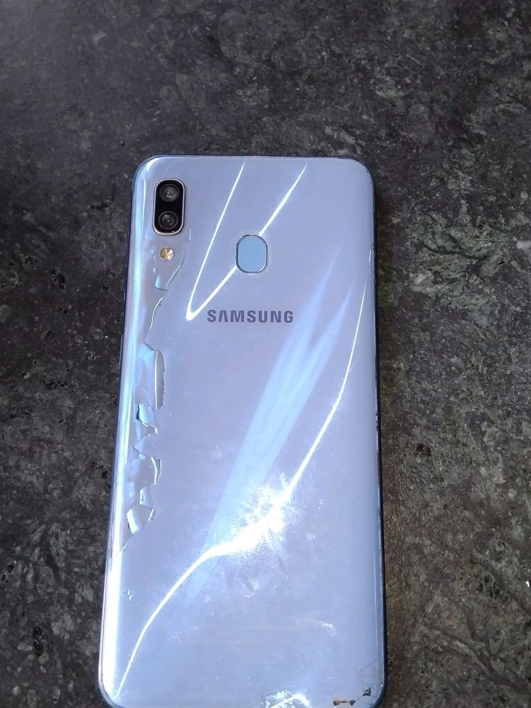 Samsung Galaxy A 30