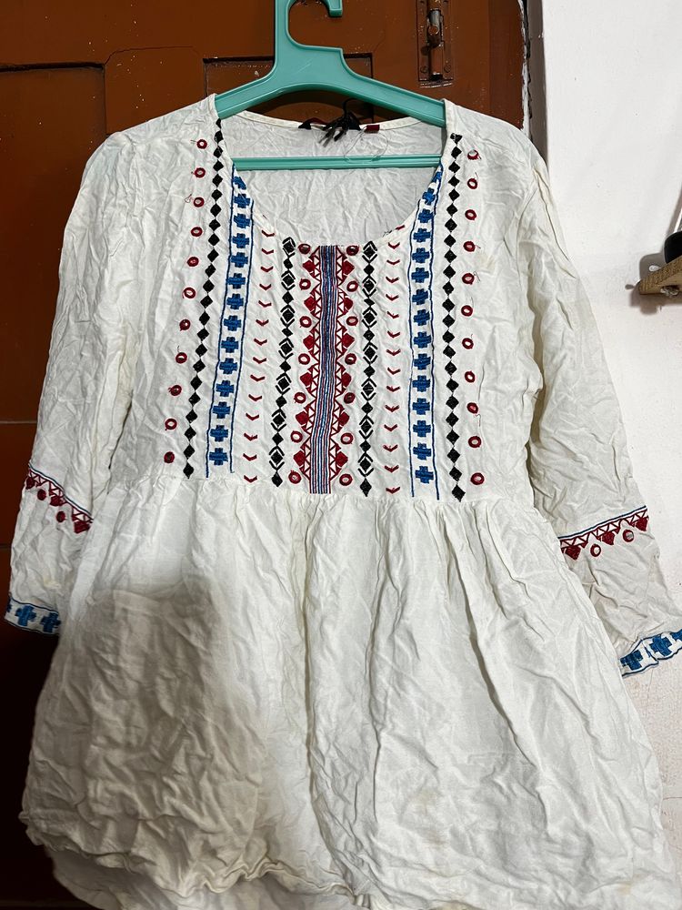 Off White Kurti From Lifestyles Store