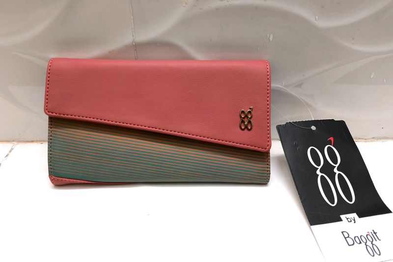 Baggit Clutch Size Wallet