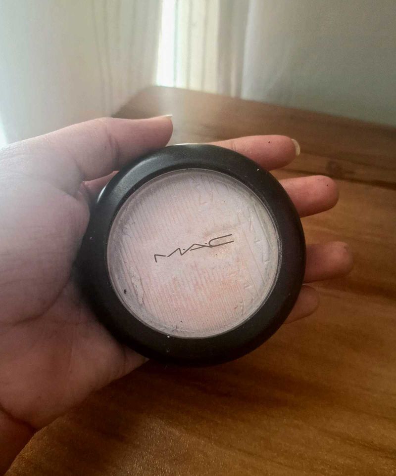 MAC Highlighter Snow Frost