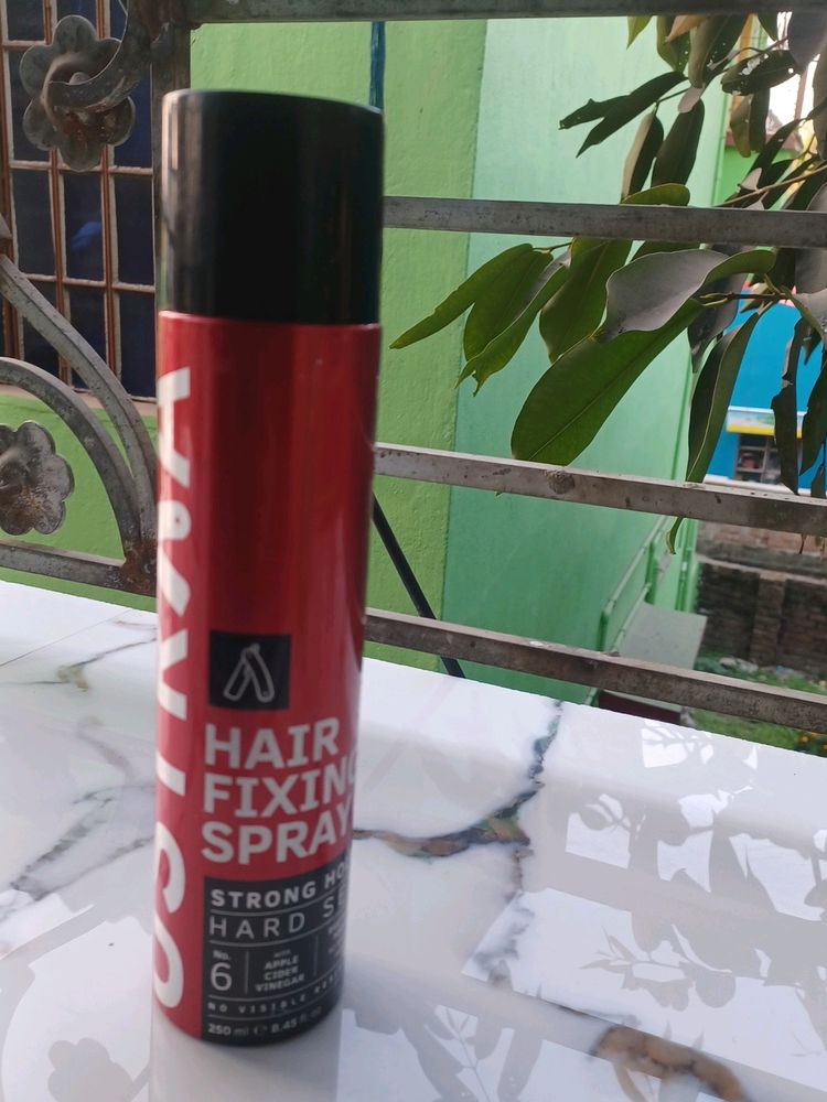 Ultra hair fixing spray