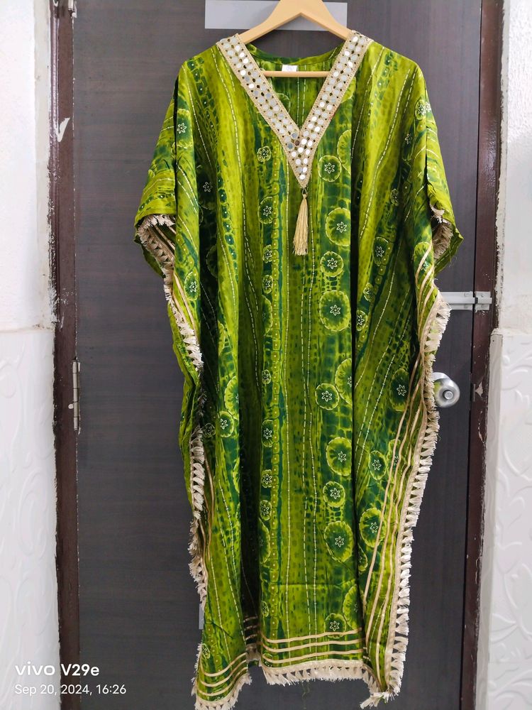 New Unused Vneck Mirror Work Kaftan Set