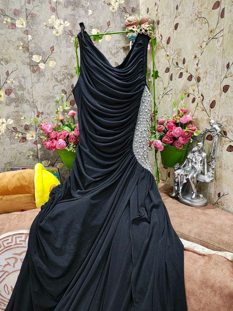 Beautiful Floor Length Party Gown