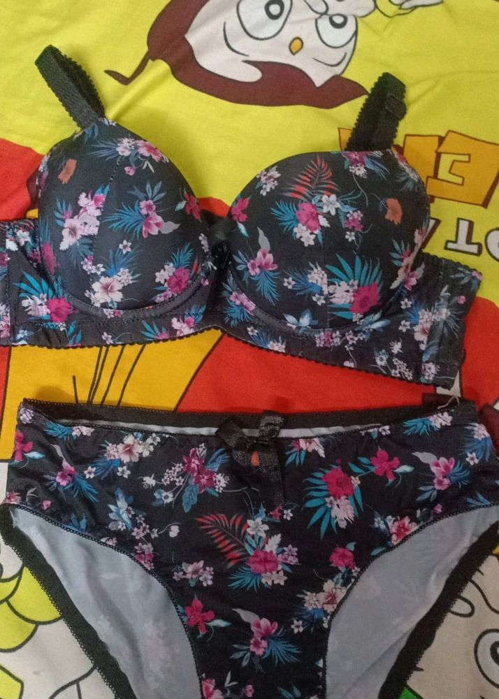 Bra Panty Set New