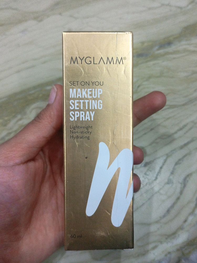 Myglamm Makeup Setting Spray